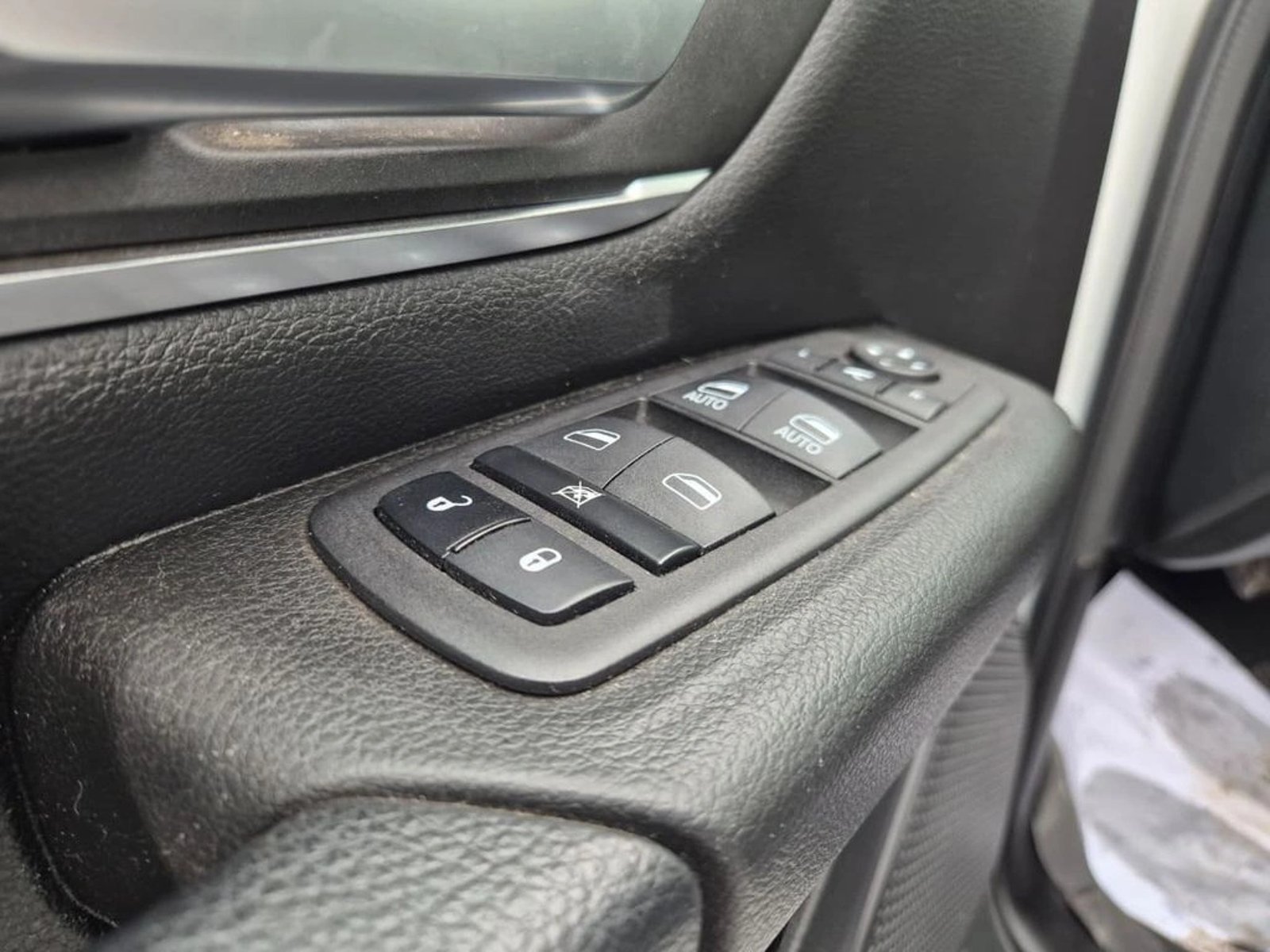 RAM 1500 BIG HORN 4X4 AT 2024 - Imagen 10 de 20