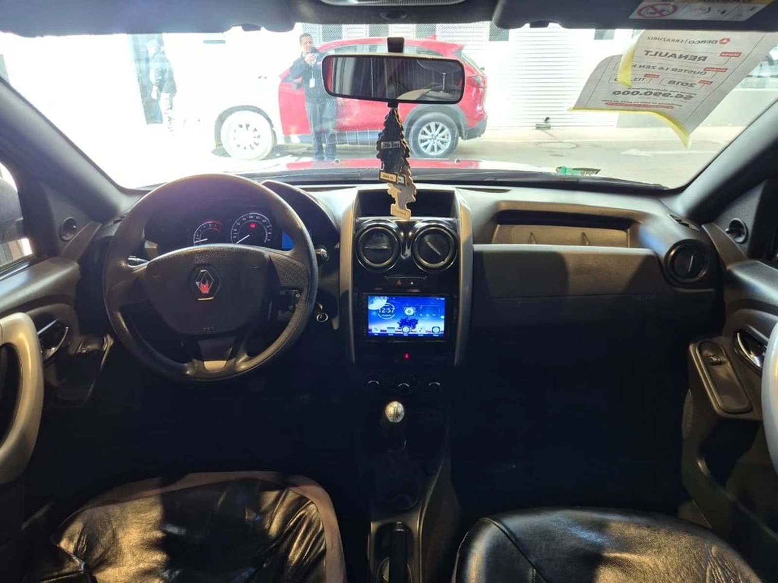 RENAULT DUSTER 1.6 ZEN KIT OUTDOOR MT 2018 - Imagen 11 de 18