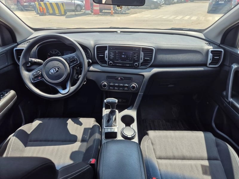 Kia SPORTAGE SPORTAGE LX 2.0 GSL 6AT 6AB 2017 - Imagen 12 de 20