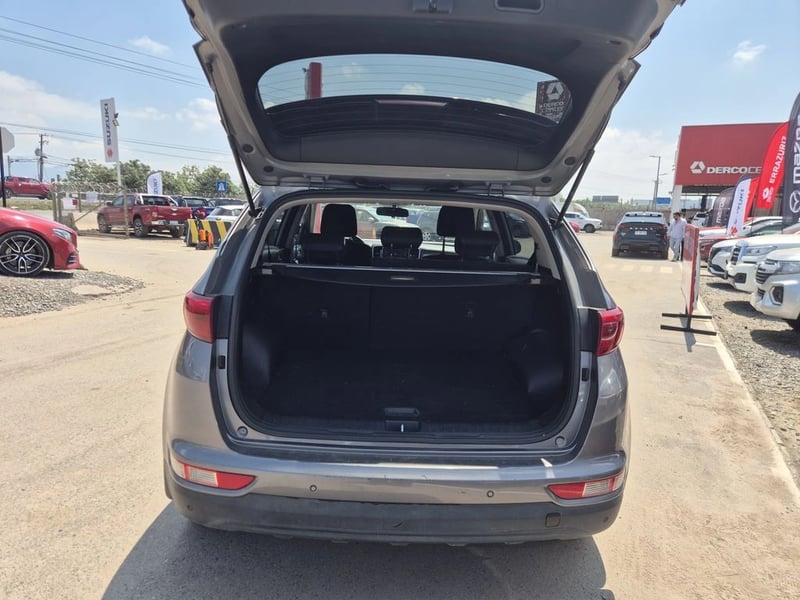 Kia SPORTAGE SPORTAGE LX 2.0 GSL 6AT 6AB 2017 - Imagen 7 de 20