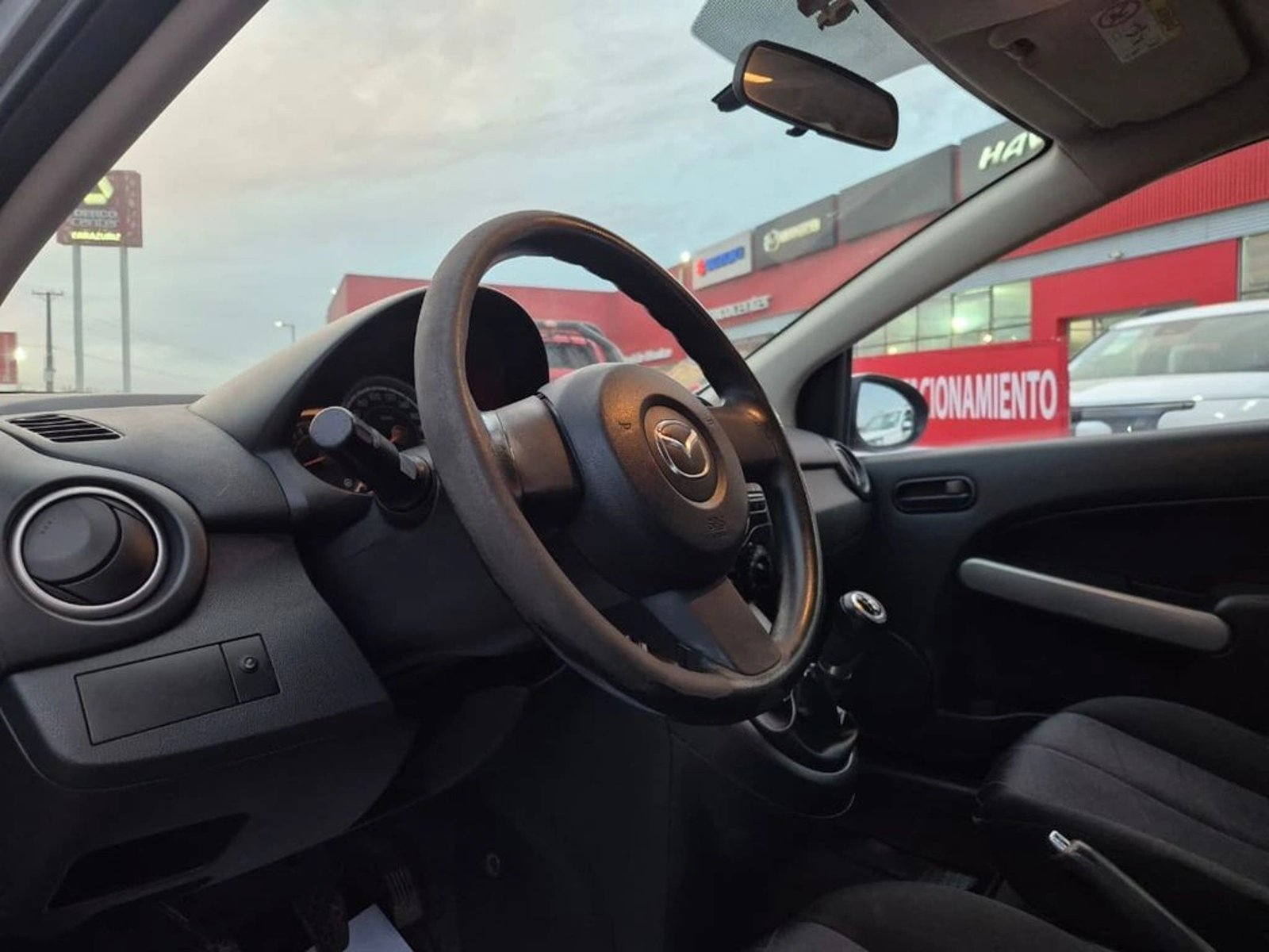 Mazda 2 1.5 SPORT S FULL 4X2 MT 5P 2014 - Imagen 19 de 20