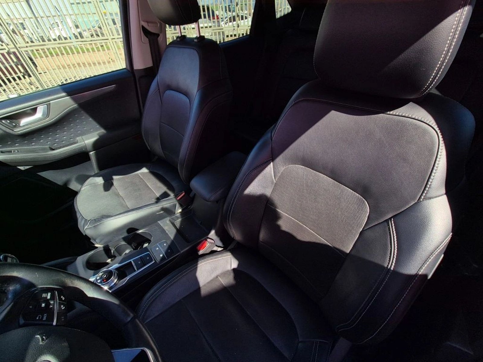 Ford ESCAPE 2.0 TITANIUM ECOBOOST AT 4X4 2021 - Imagen 13 de 20