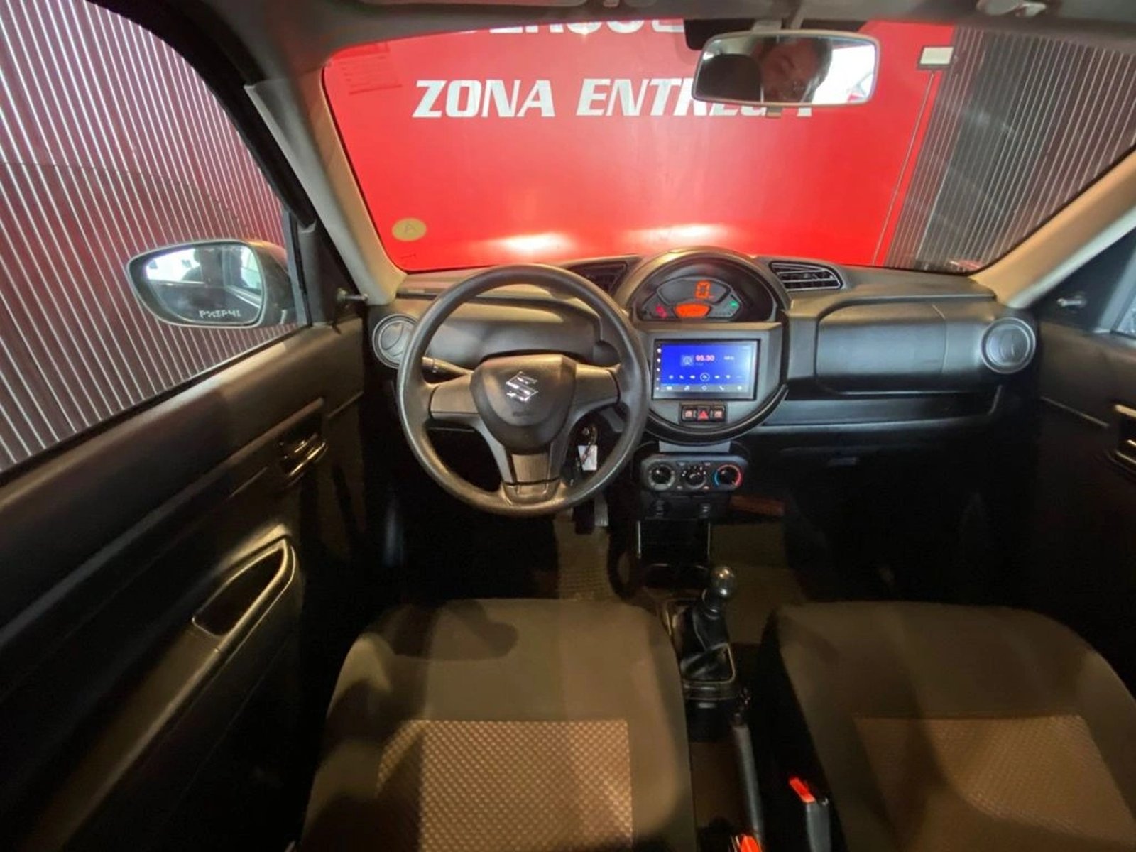SUZUKI S-PRESSO 1.0 GLX 4X2 MT 5P 2021 - Imagen 12 de 15