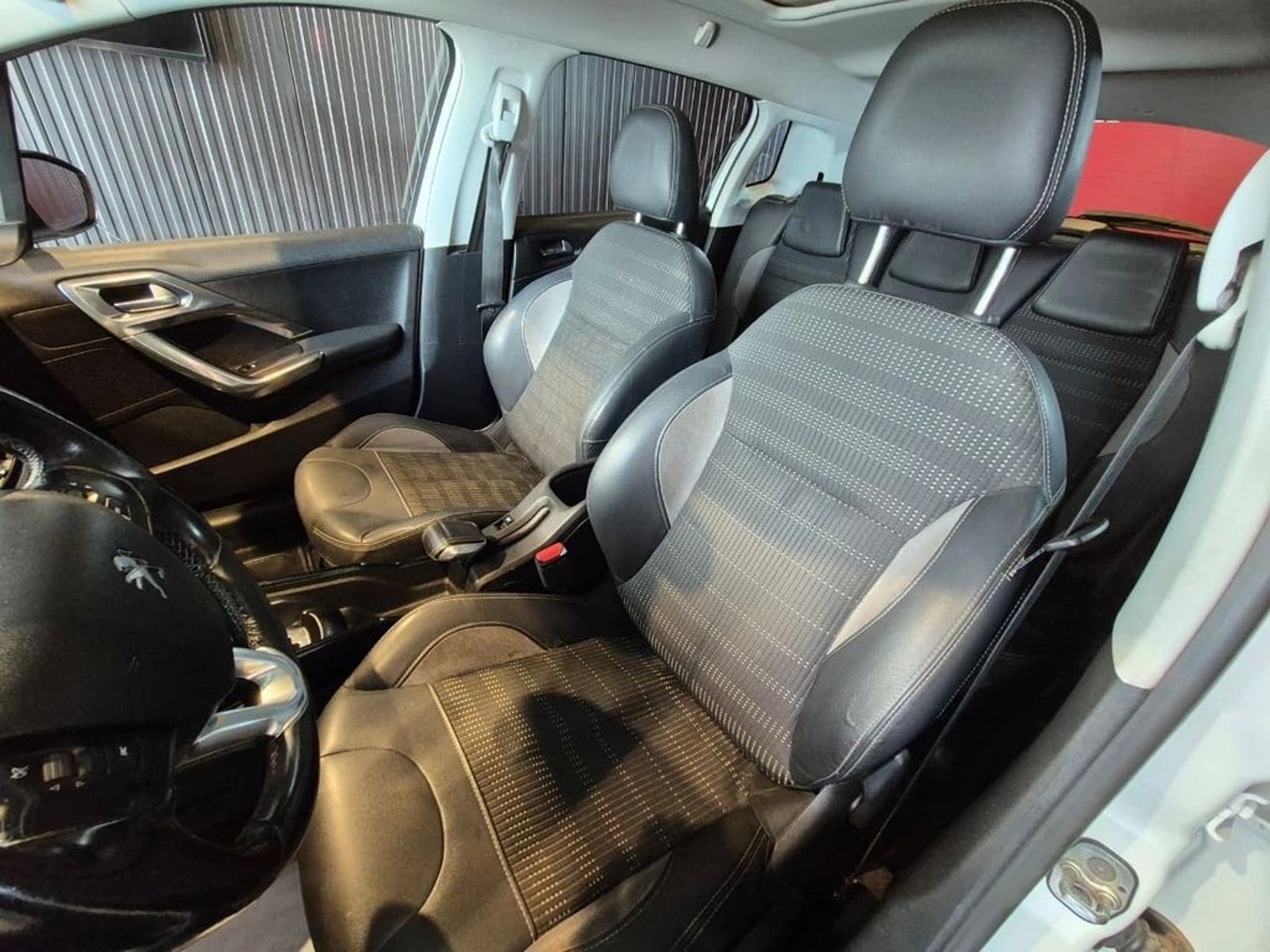 PEUGEOT 2008 1.2 2008 ALLURE PACK PT EAT6E6 AT 2016 - Imagen 9 de 19