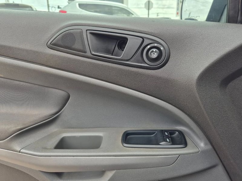 Ford ECOSPORT 1.6 2017 - Imagen 18 de 20
