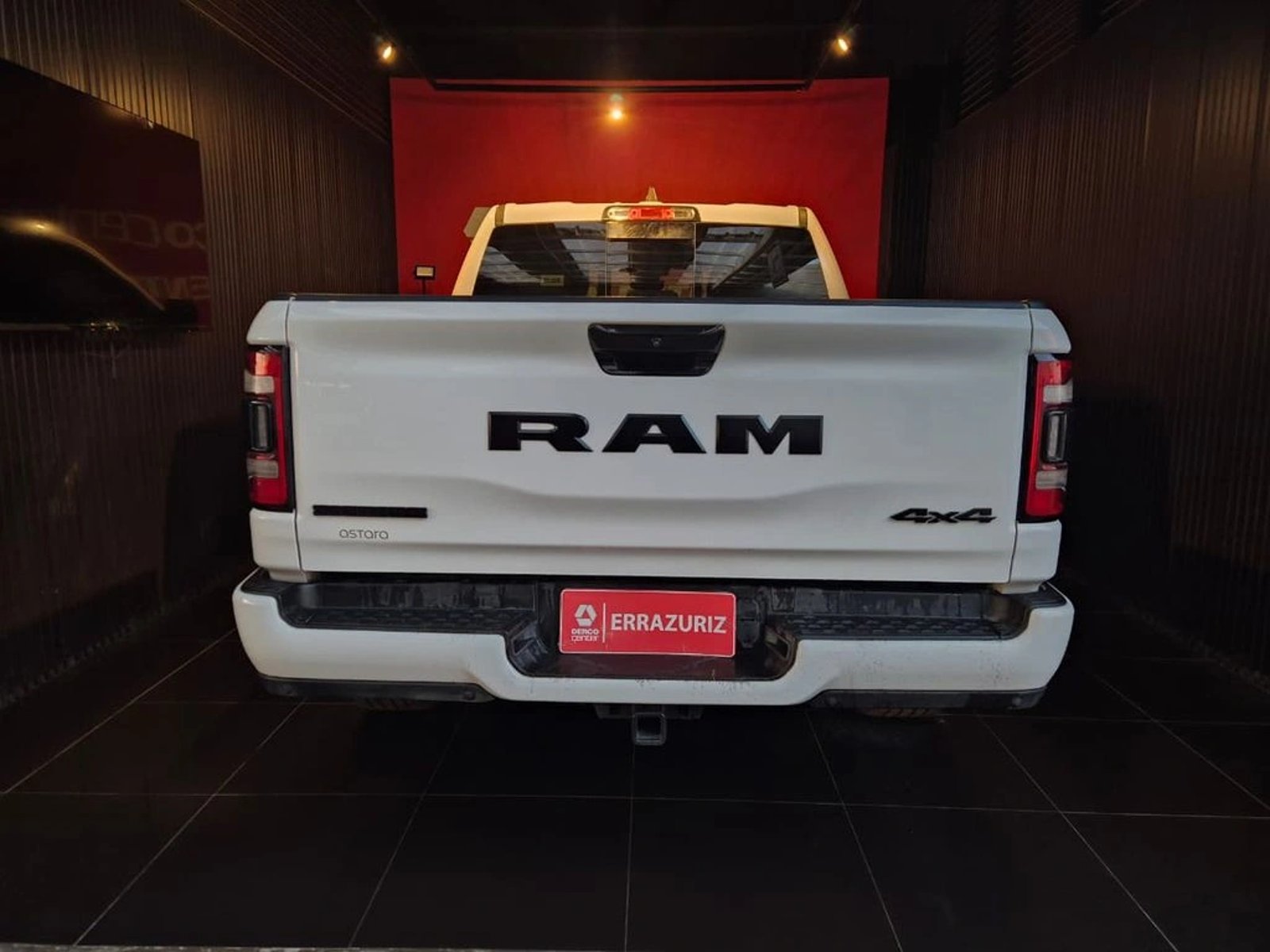 RAM 1500 BIG HORN 4X4 AT 2024 - Imagen 5 de 19