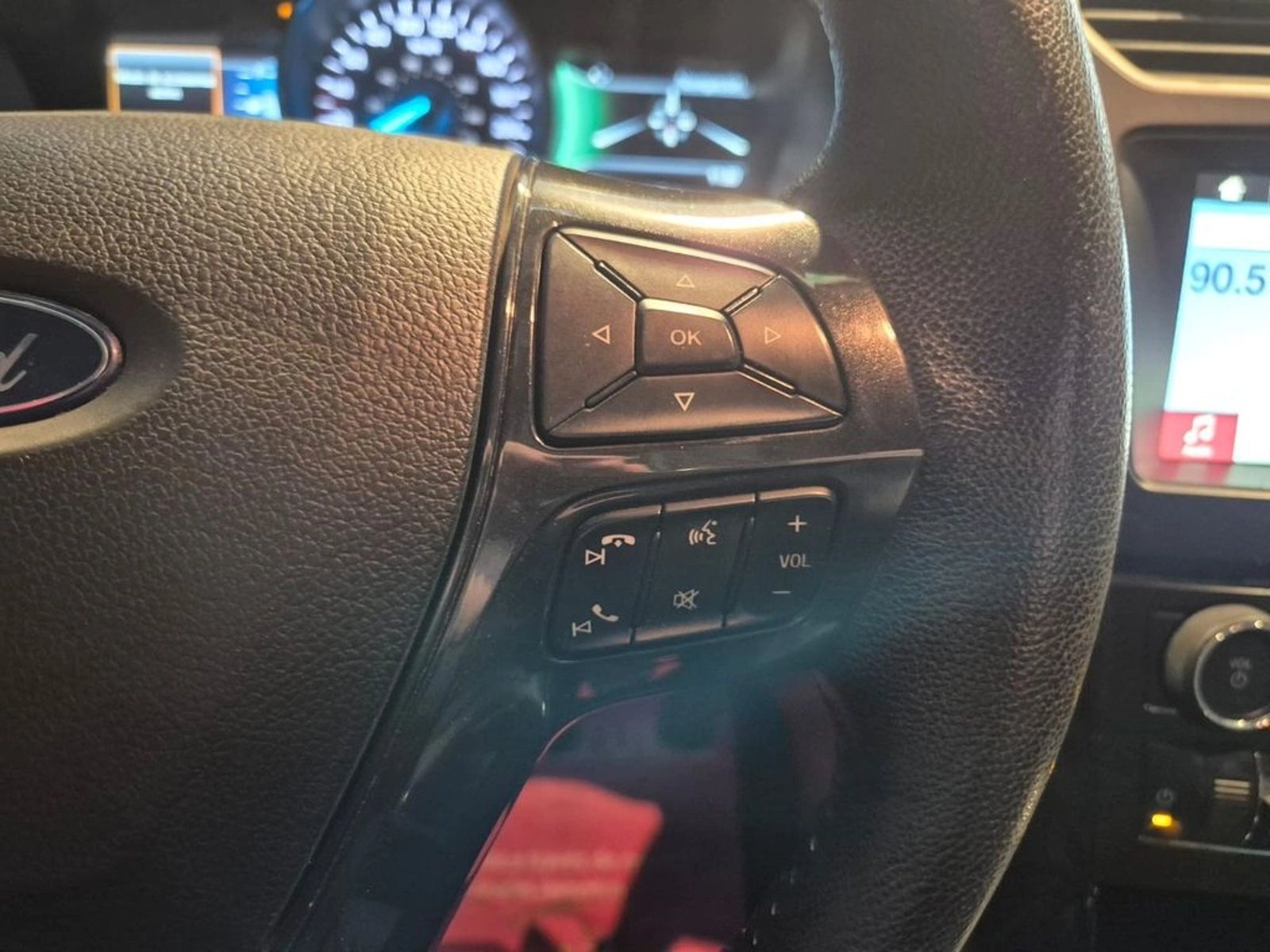 FORD EXPLORER 3.5 XLT 4X2 AT 5P 2019 - Imagen 18 de 20