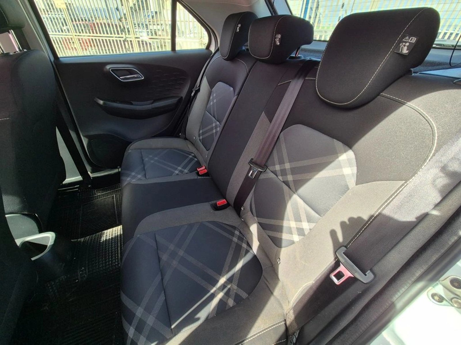 MG 5 1.5 STD 4X2 HB MT 5P 2023 - Imagen 13 de 20