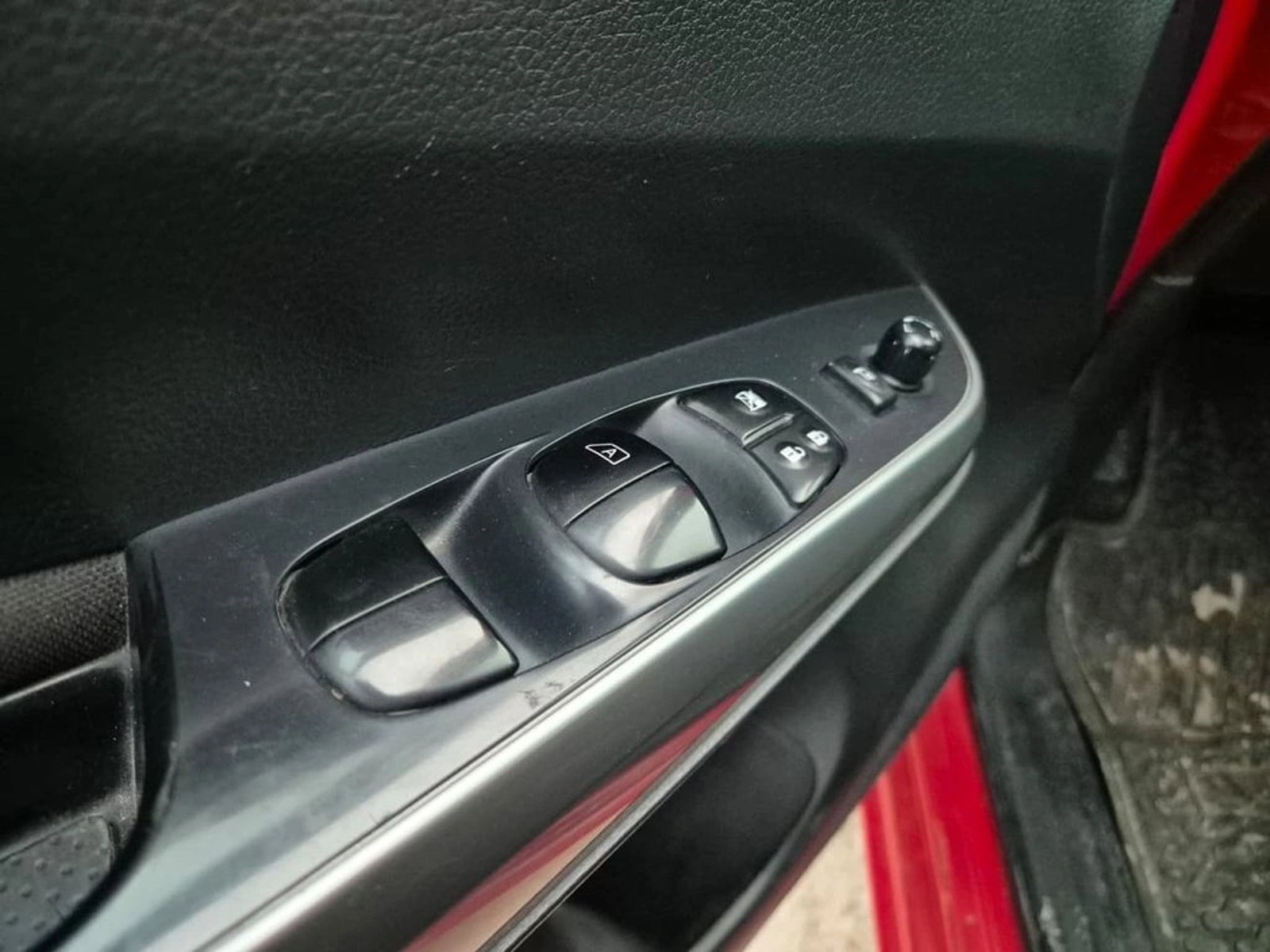 Nissan NAVARA 2.3D XE DIESEL 4X4 DOB.CAB. AT 4P 2021 - Imagen 16 de 20