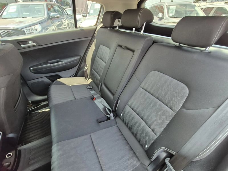 Kia SPORTAGE SPORTAGE LX 2.0 GSL 6AT 6AB 2017 - Imagen 11 de 20