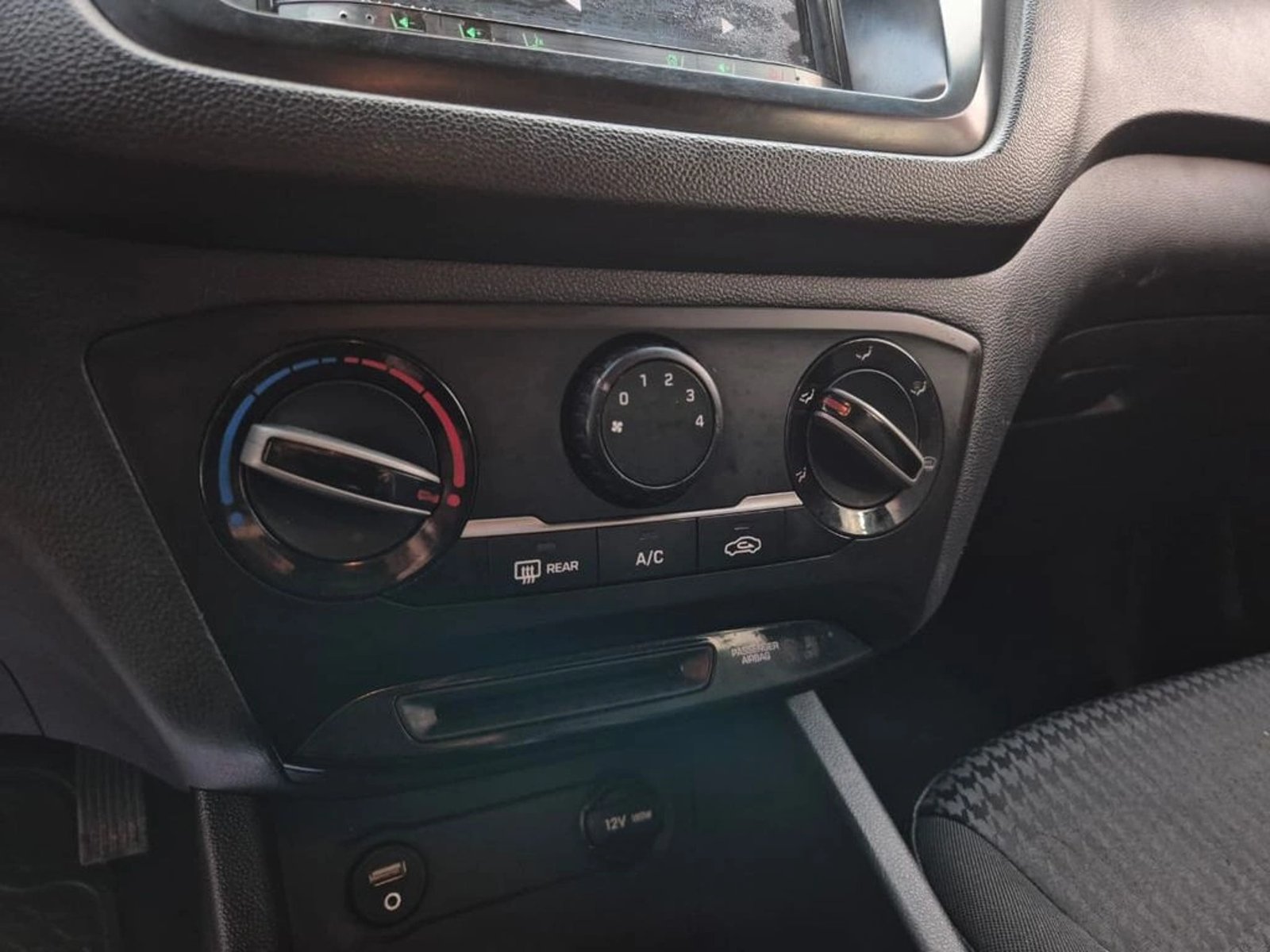 Hyundai I20 1.4 PLUS MT 2020 - Imagen 9 de 17