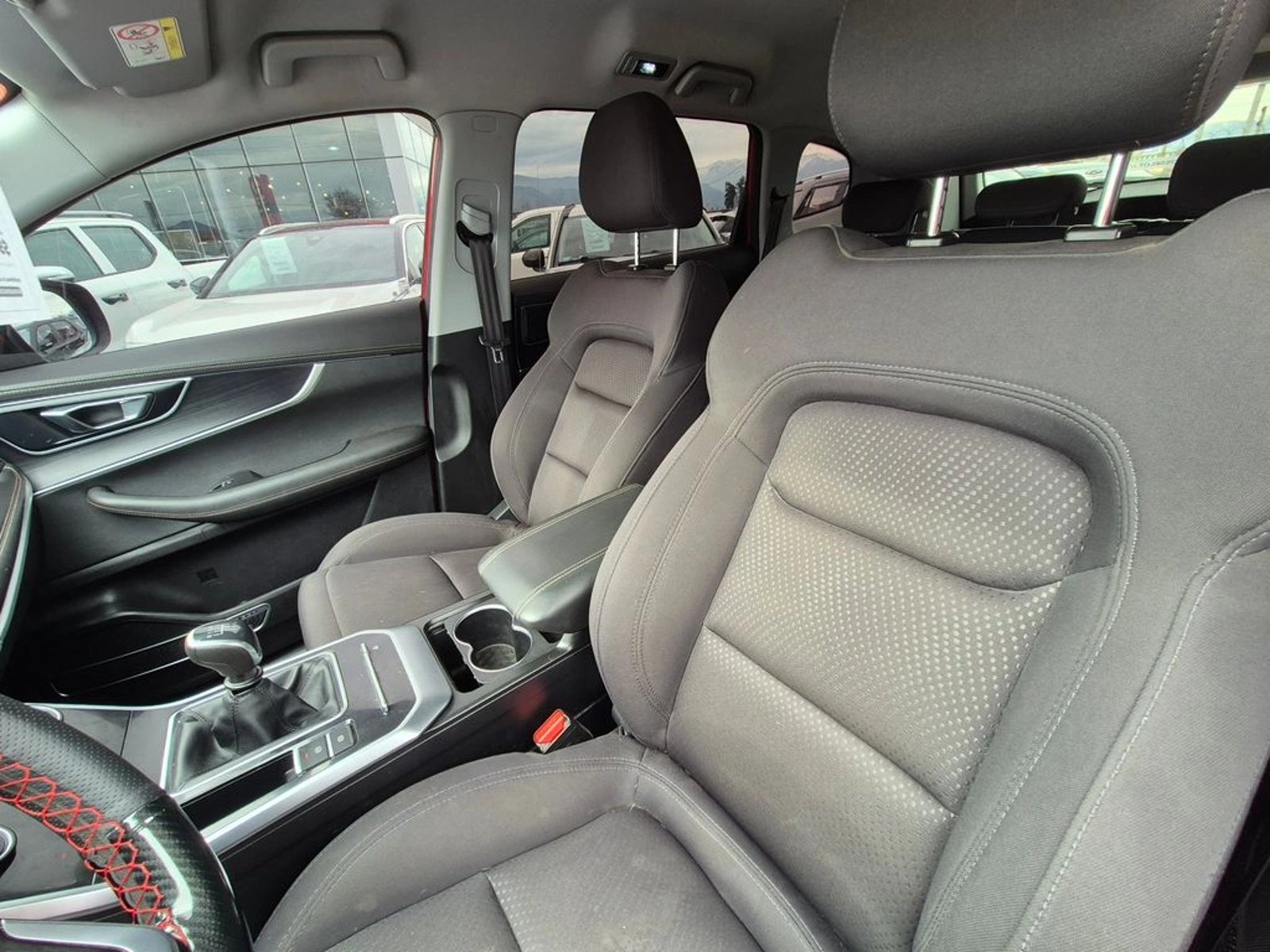 Chery TIGGO 8 1.5T GL 4X2 MT6 5P 2023 - Imagen 11 de 18