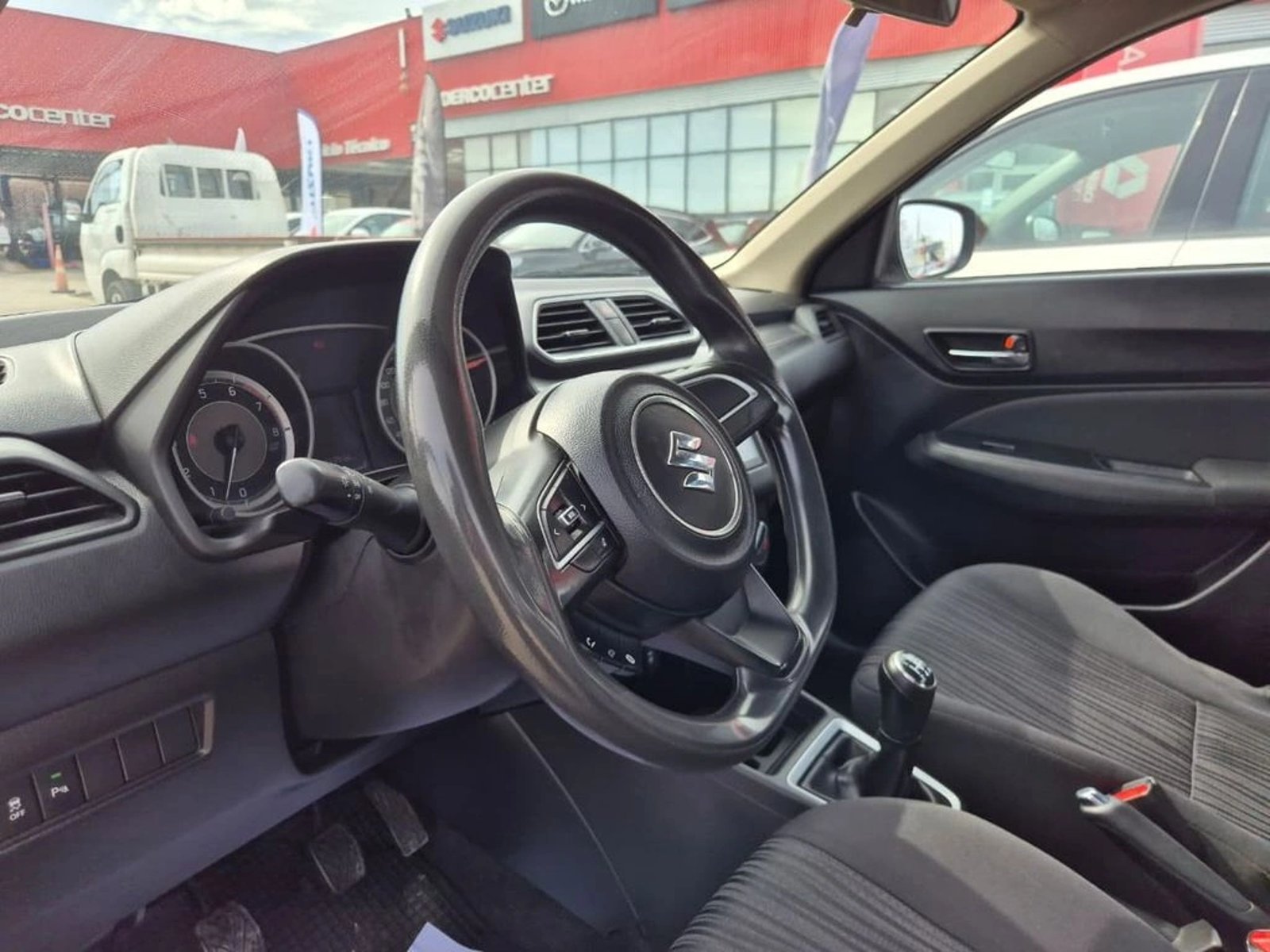 Suzuki DZIRE 1.2 GL 4X2 MT 4P 2021 - Imagen 17 de 20