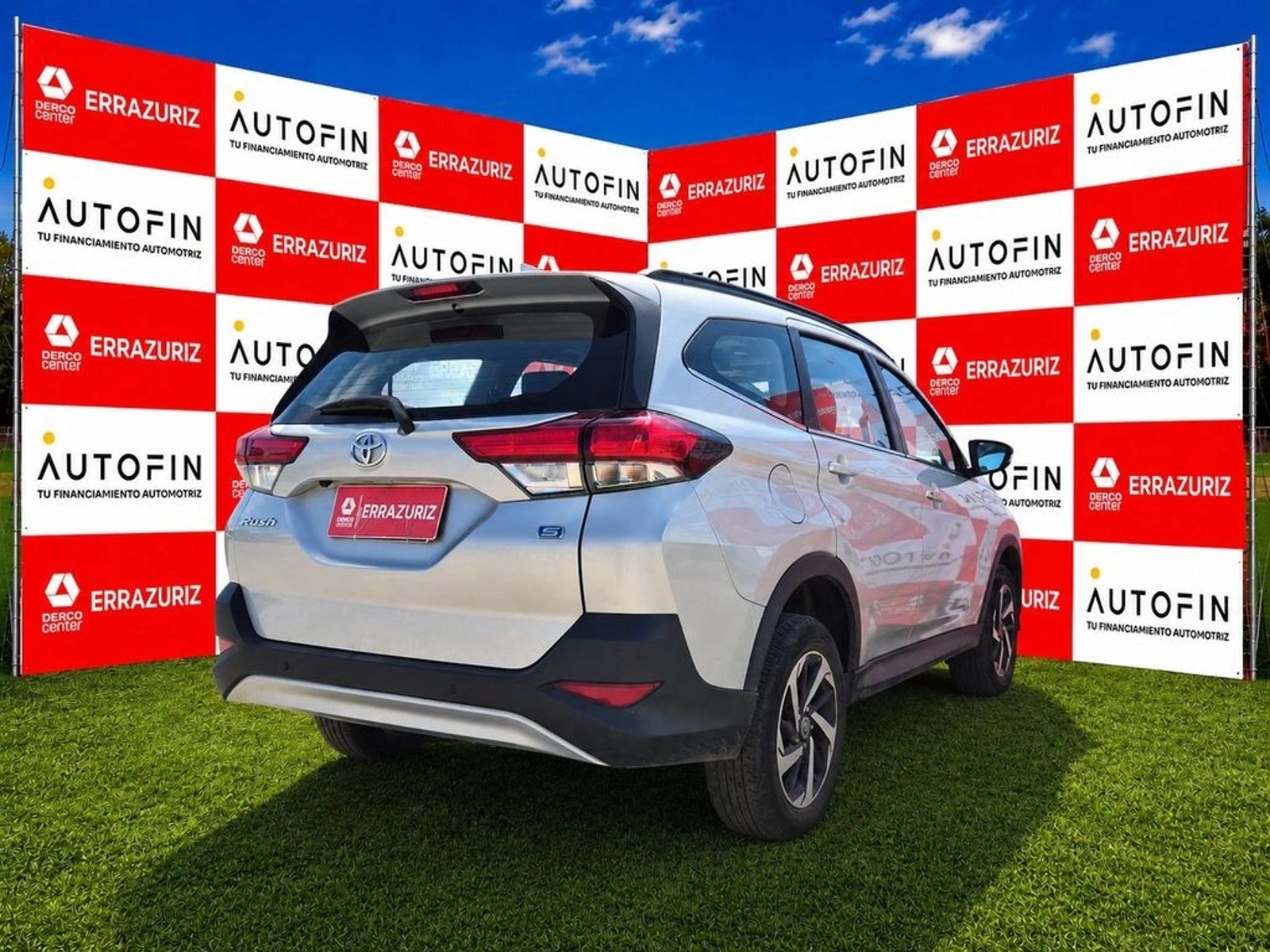 Toyota RUSH 1.5 XLI 4X2 MT 5P 2022 - Foto 4 de 20