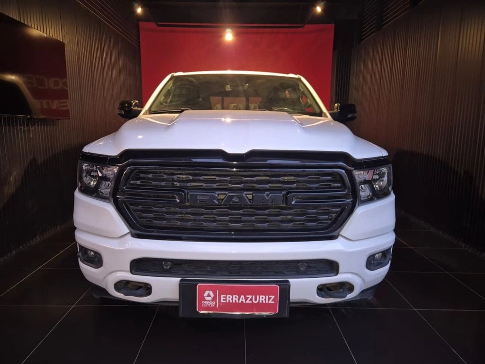 RAM 1500 BIG HORN 4X4 AT 2024 - Foto 2 de 19