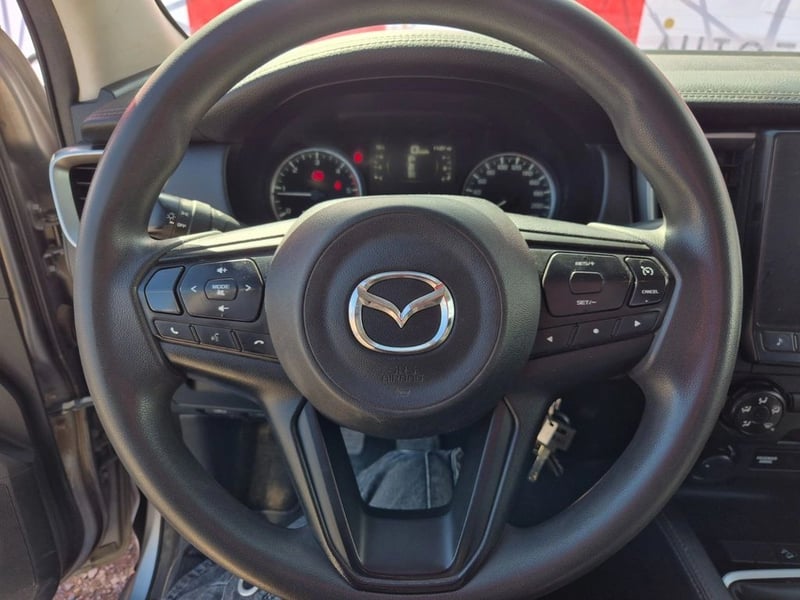 Mazda BT-50 4X4 3.0 2023 - Imagen 17 de 20