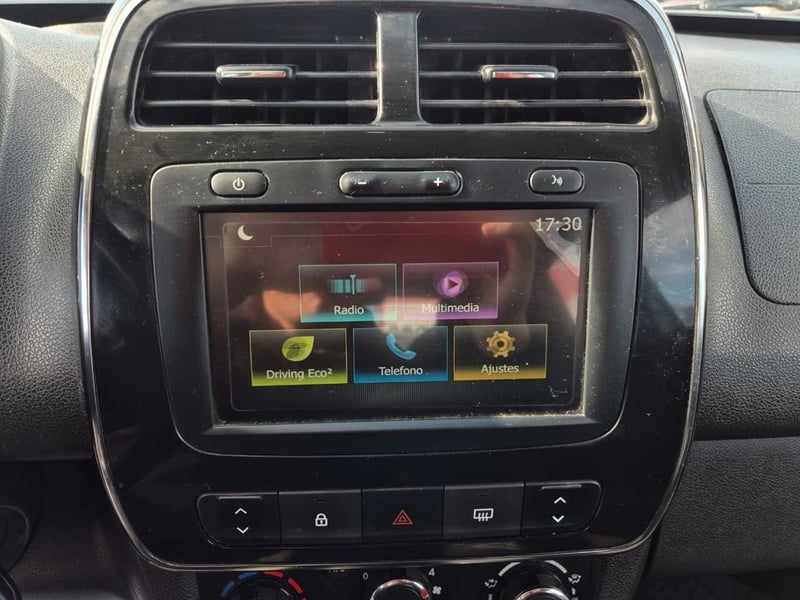 Renault KWID 1.0 HB INTENS MT 4X2 2022 - Imagen 14 de 20