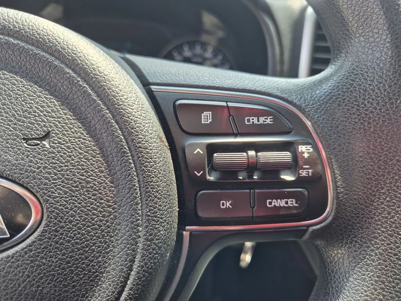 Kia SPORTAGE SPORTAGE LX 2.0 GSL 6AT 6AB 2017 - Imagen 18 de 20