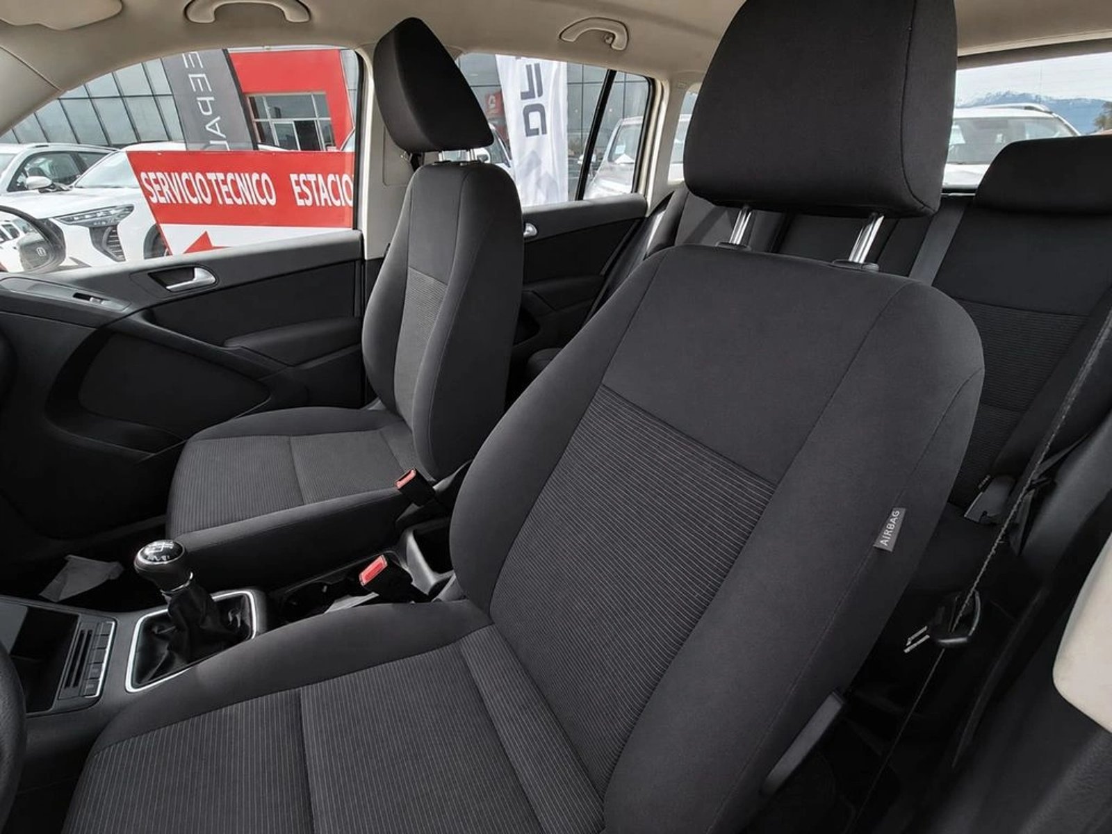 Volkswagen TIGUAN 1.4 FL COMFORT TSI 4X2 MT 2014 - Imagen 10 de 20