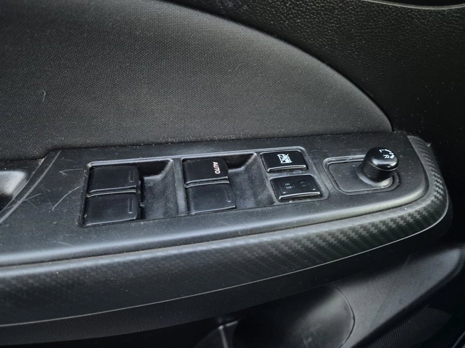 Suzuki SWIFT 1.2 GL MT 2023 - Imagen 13 de 18