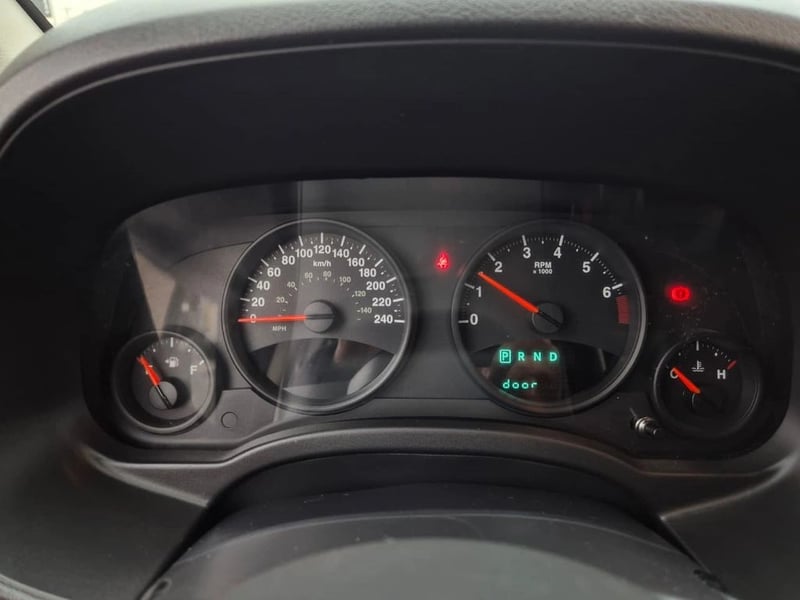 Jeep COMPASS 2.4 SPORT T 4X2 5P 2013 - Imagen 17 de 19
