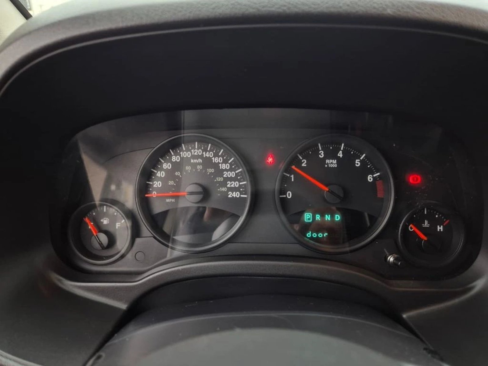 Jeep COMPASS 2.4 SPORT T 4X2 5P 2013 - Imagen 17 de 19