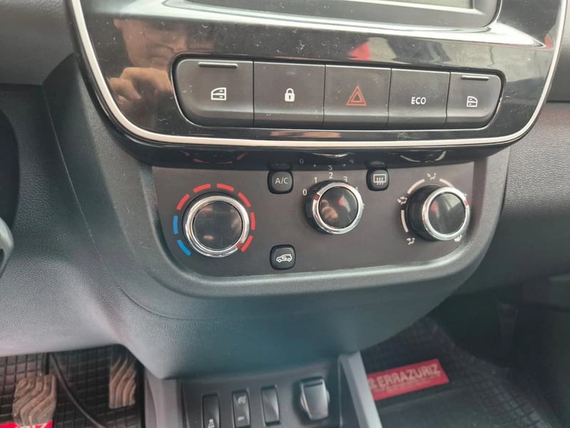 Renault KWID 0.0 E-TECH INTENS AT ELECTRICO 2025 - Imagen 12 de 16