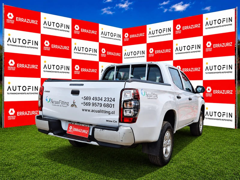 Mitsubishi L200 2.4 TD WORK CR WF MT 4X2 2023 - Imagen 4 de 20