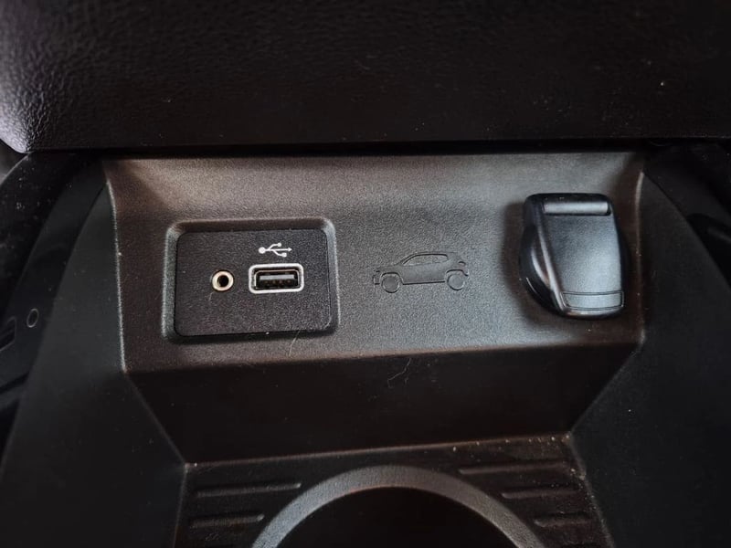 Renault KWID 1.0 HB INTENS MT 4X2 2022 - Imagen 11 de 20