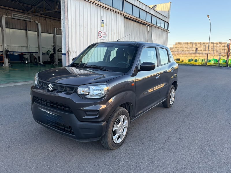 Suzuki S-PRESSO 1.0 GLX AC MT 2021