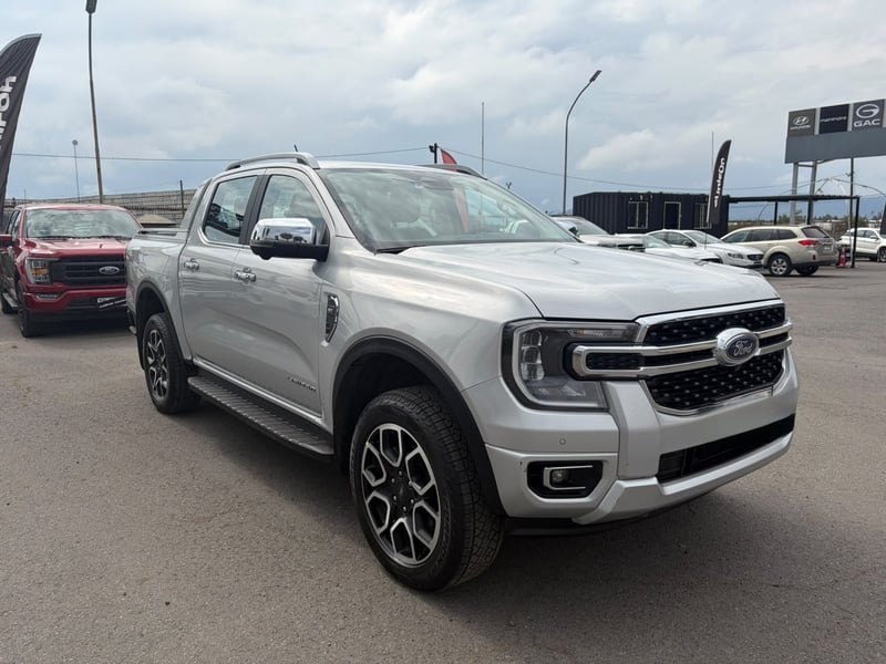 Ford RANGER 3.0 LIMITED AT 4X4 DIESEL 2025 - Imagen 3 de 10