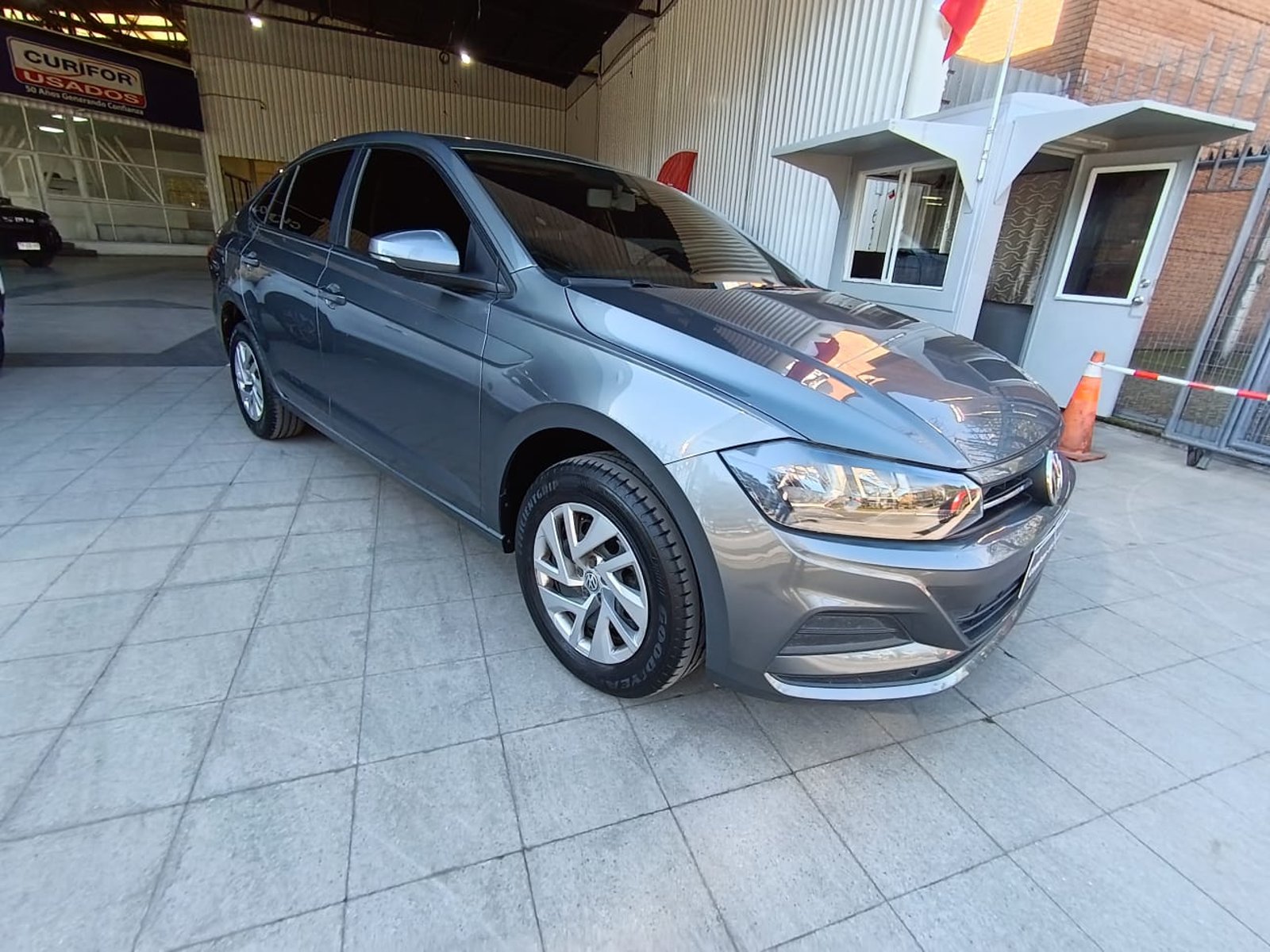 Volkswagen VIRTUS 1.6 COMFORTLINE MT 2023 - Foto 2 de 13