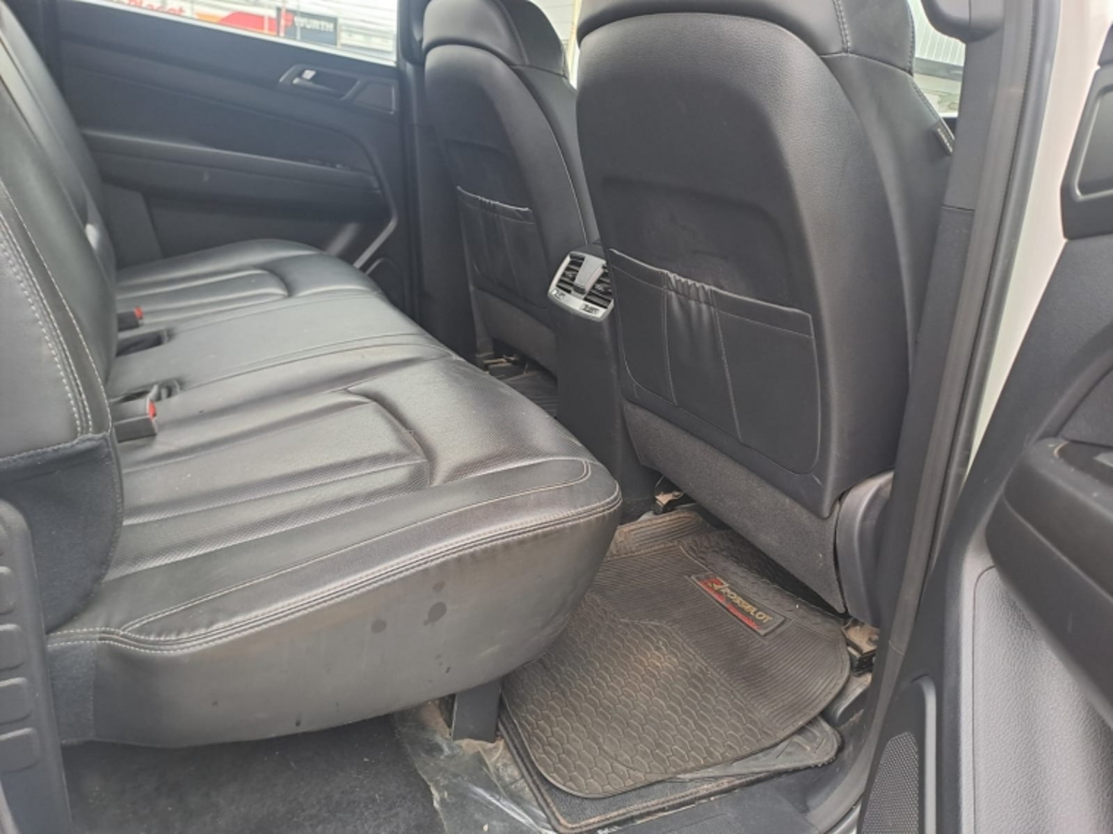 SSANGYONG GRAND MUSSO 2.2 LIMITED AT 4X4 DIESEL 2023 - Imagen 4 de 12