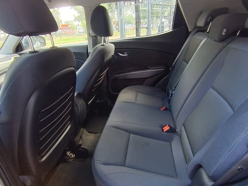 SsangYong TIVOLI 1.6 LIMITED AT 2022 - Imagen 9 de 15