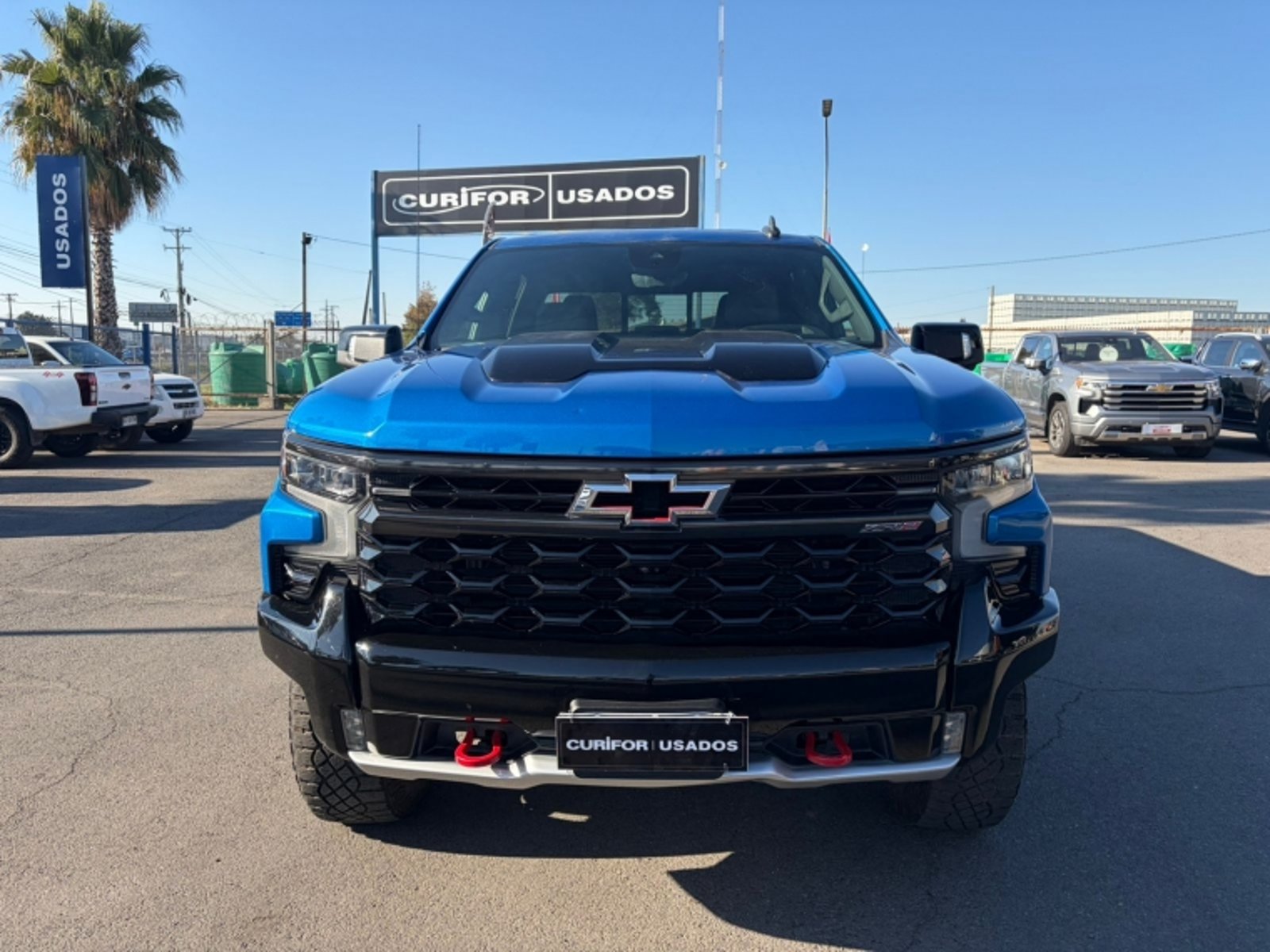 Chevrolet SILVERADO 6.2 ZR2 AT 4X4 2024 - Imagen 6 de 11