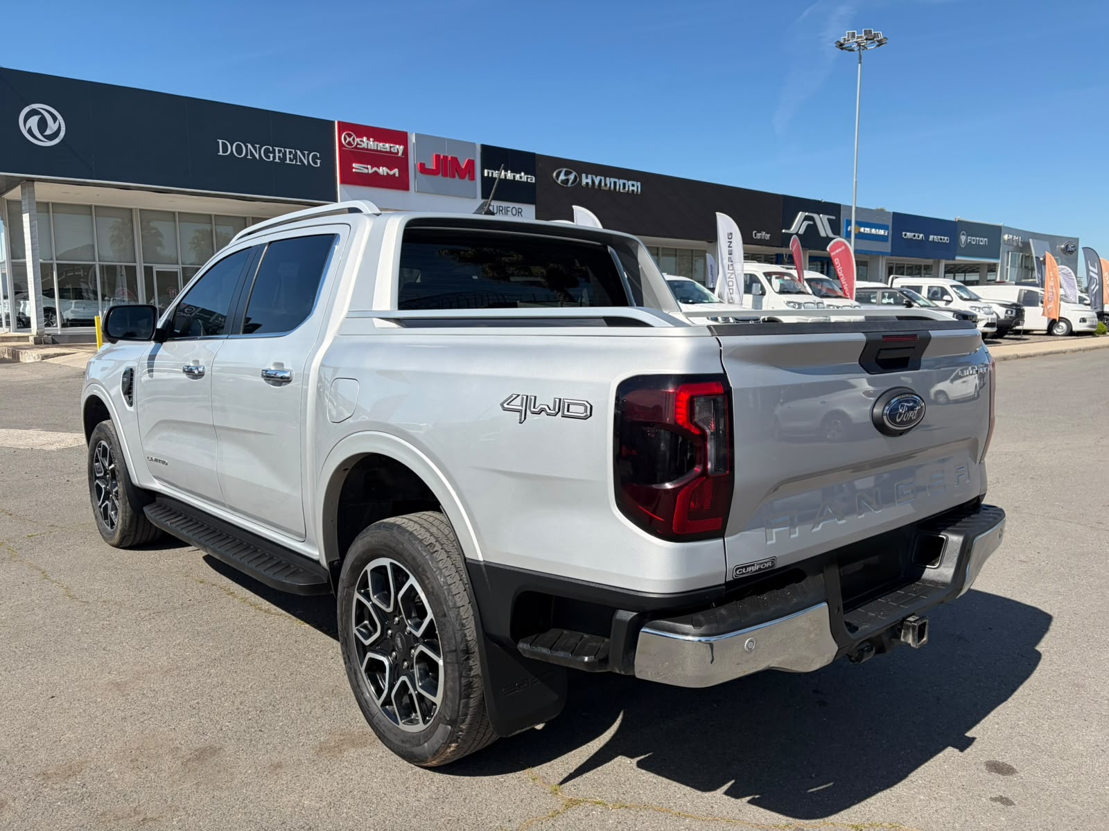 Ford RANGER 3.0 LIMITED AT 4X4 DIESEL 2024 - Foto 5 de 10