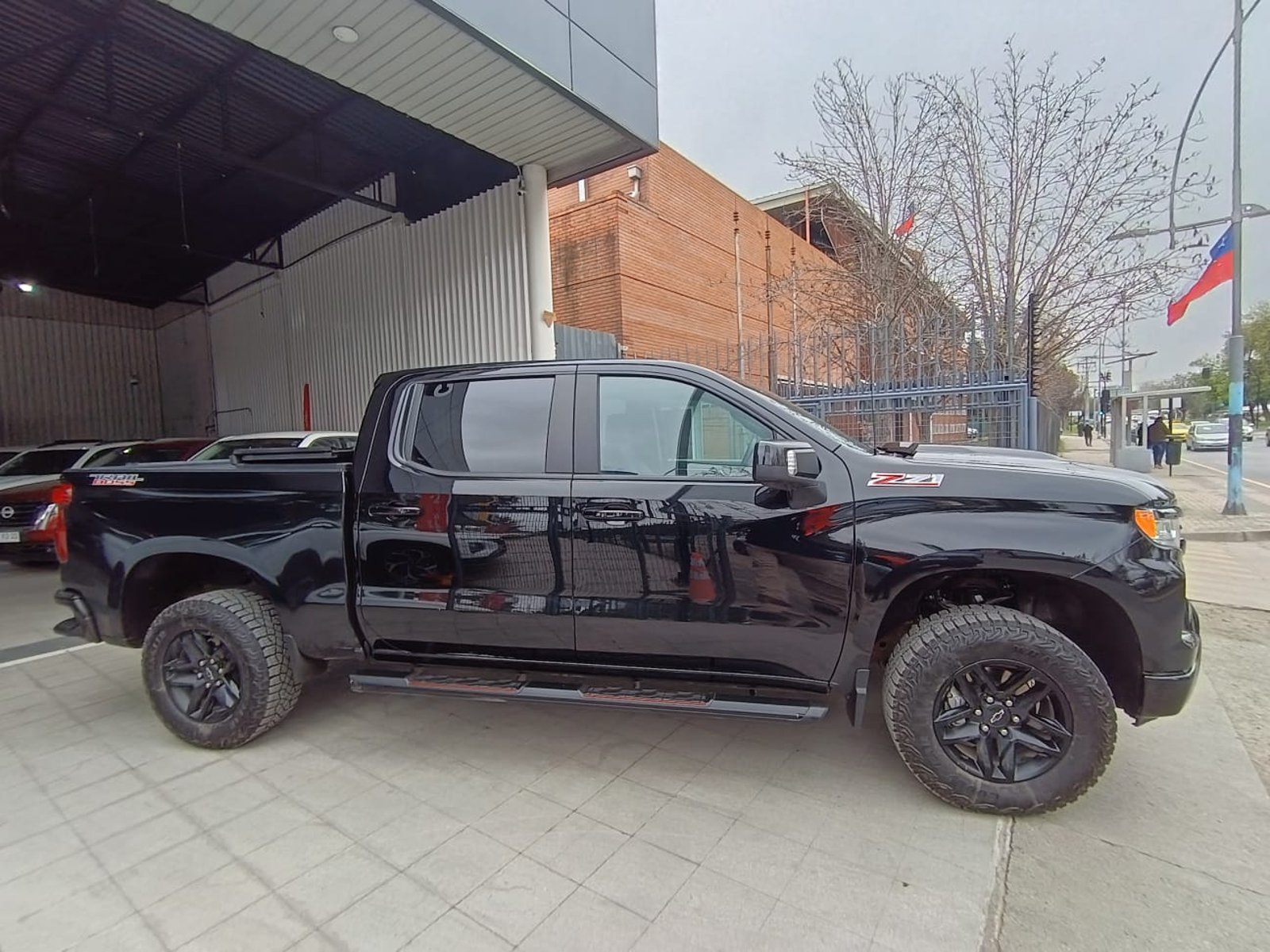 Chevrolet SILVERADO 5.3 LT III EC 4P AT 4X4 2026 - Foto 4 de 15