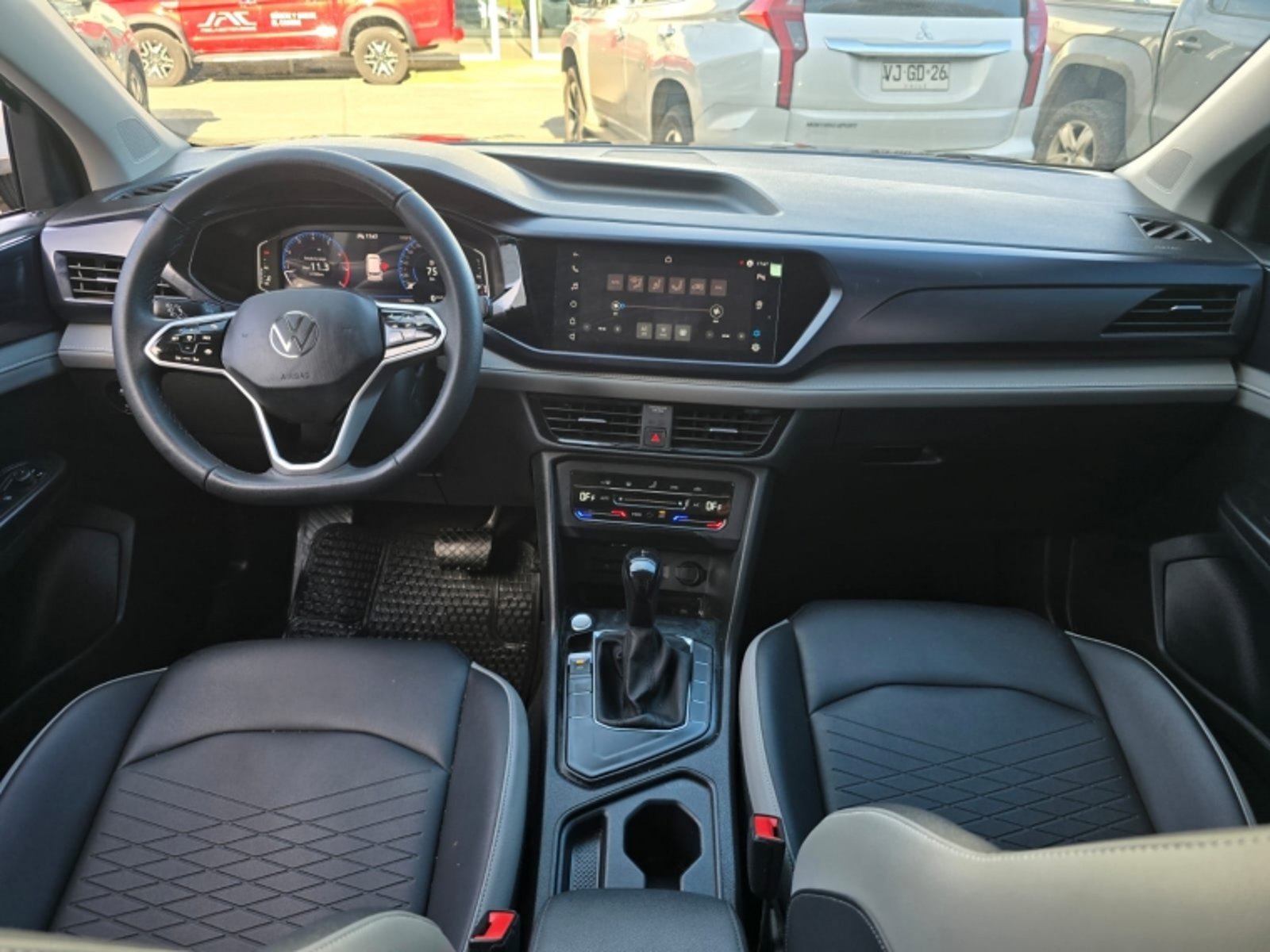 VOLKSWAGEN TAOS 1.4 TSI COMFORTLINE AT 2025 - Imagen 11 de 16