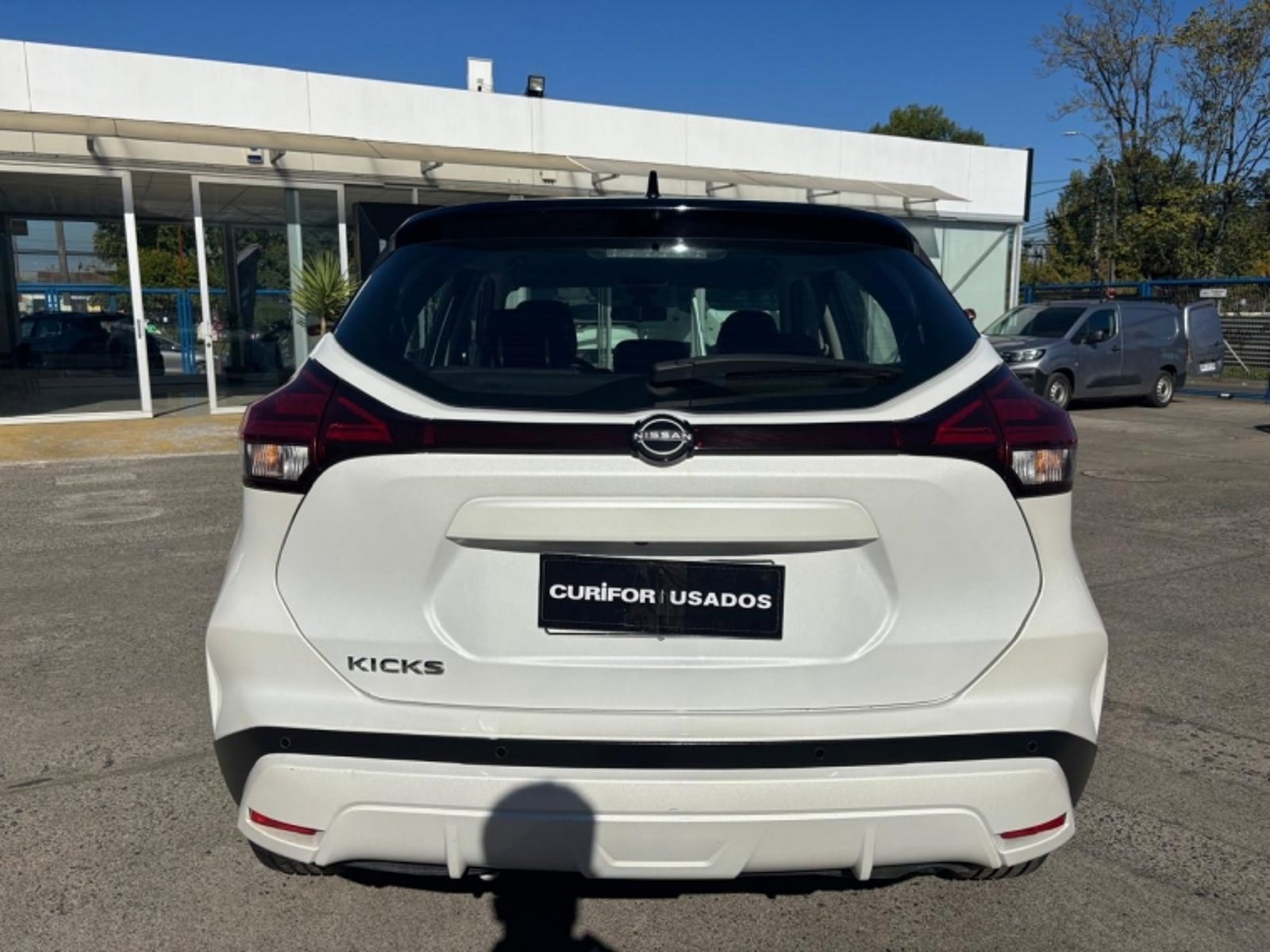 NISSAN KICKS 1.6 EXCLUSIVE AT 2024 - Imagen 3 de 15