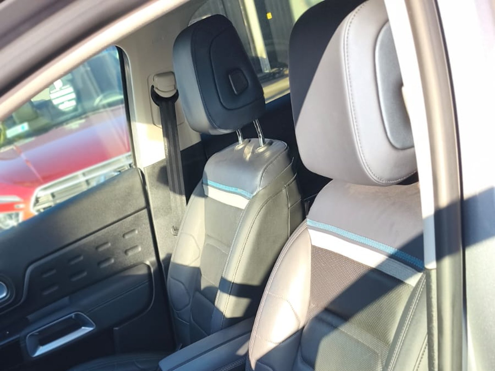 Citroën C5 1.5 AIRCROSS SHINE CVA8 STT AUT 2025 - Foto 5 de 5