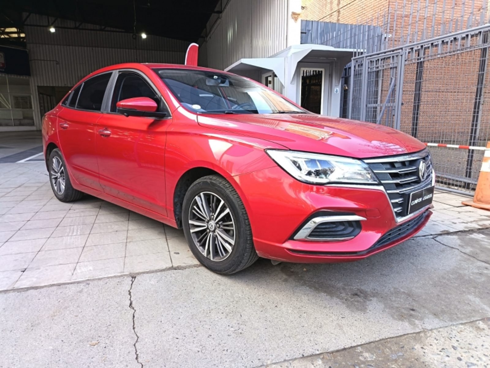 MG 5 1.5 DLX MT 2023 - Foto 2 de 15