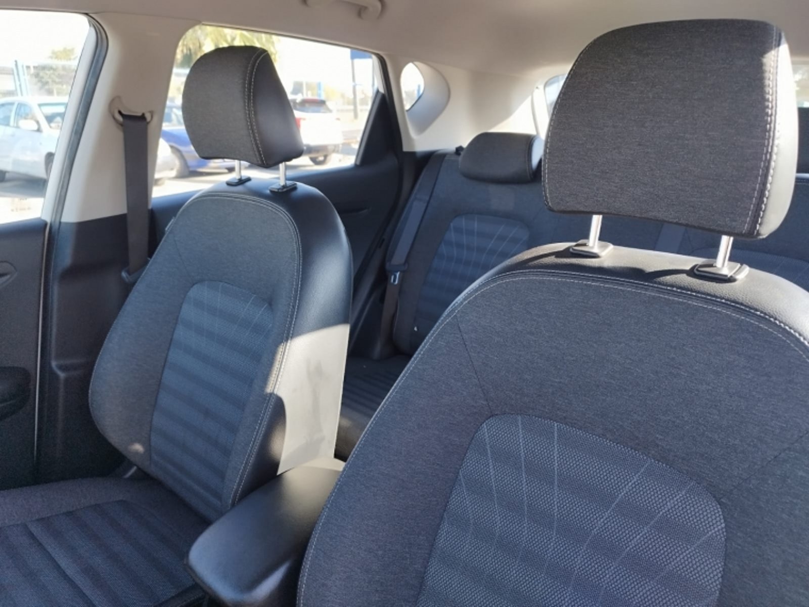 KIA SONET EX IVT 1.5 AUT 2024 - Imagen 8 de 9