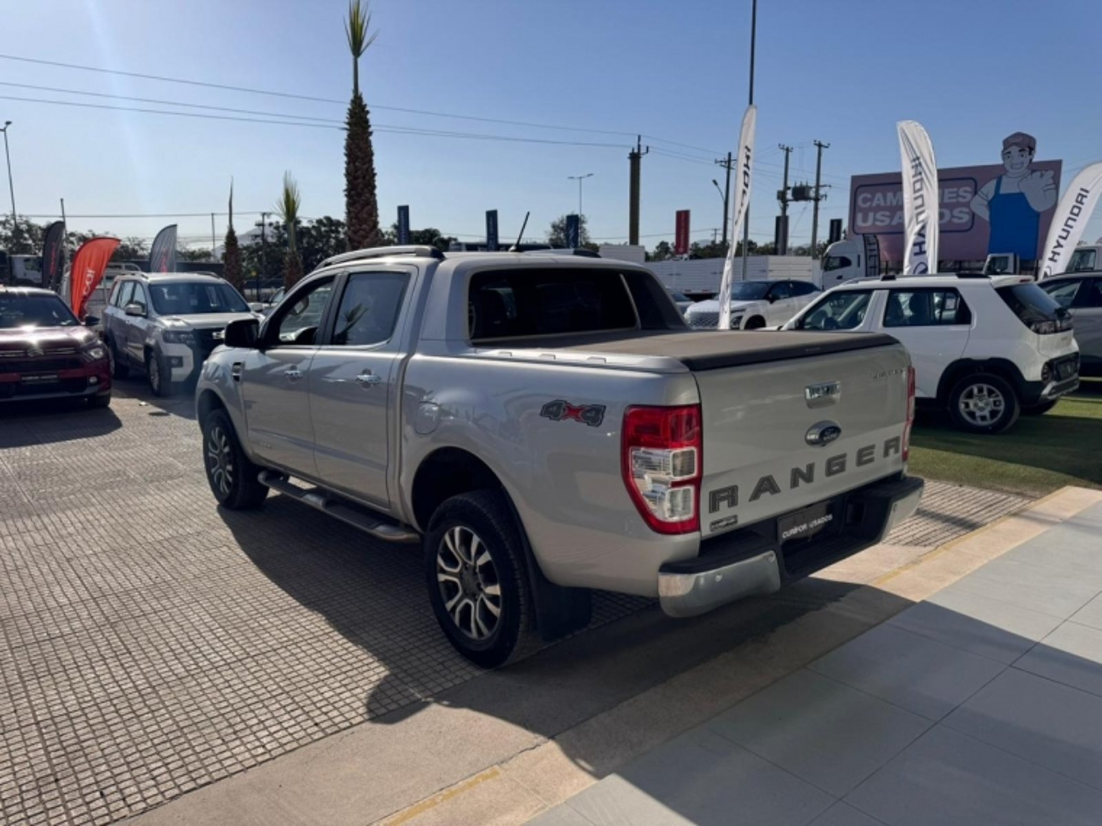 Ford RANGER LIMITED 4X4 3.2 AUT 2024 - Imagen 4 de 11