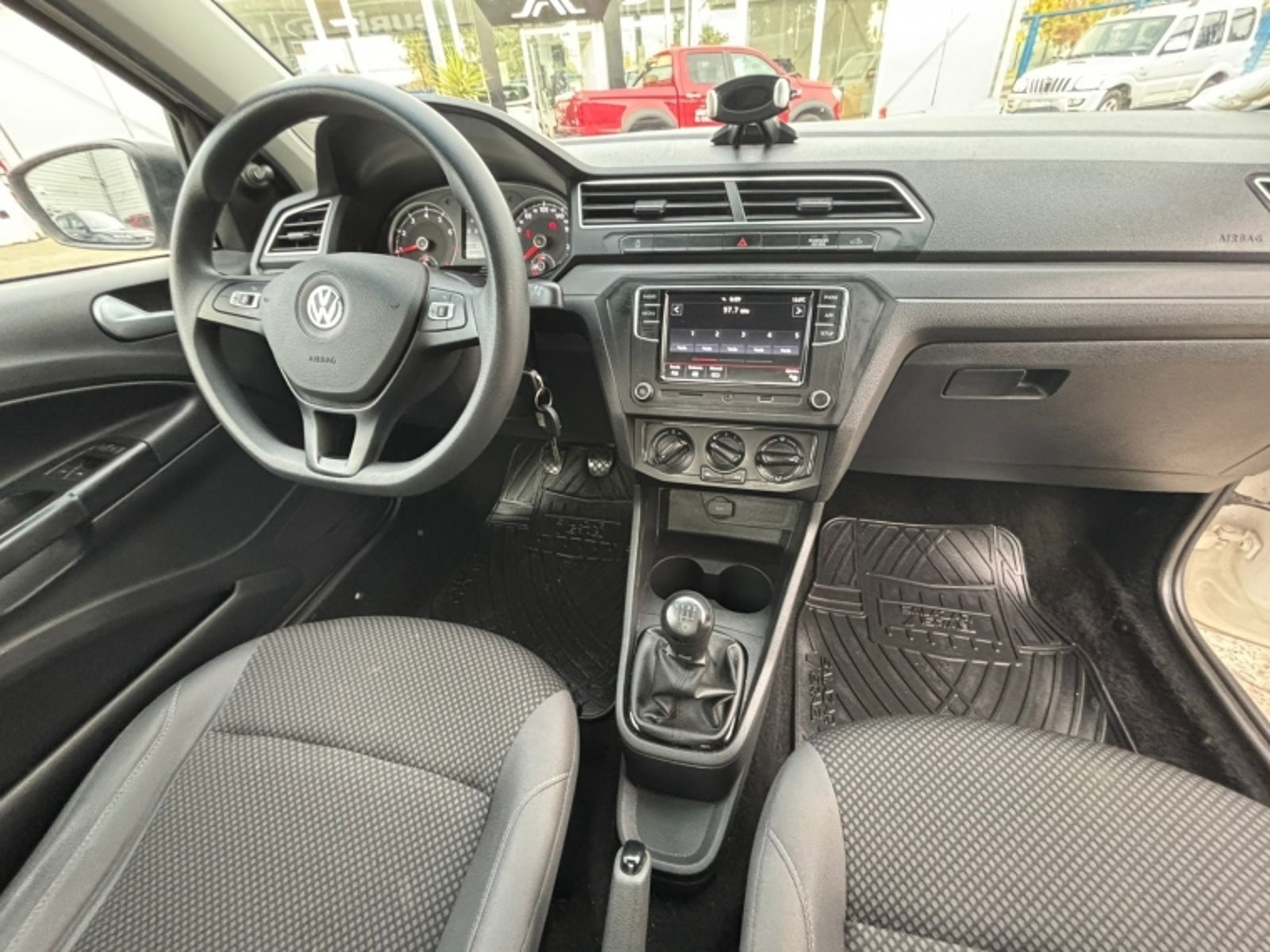 Volkswagen SAVEIRO 1.6 CABINA SIMPLE MT 2023 - Imagen 10 de 18
