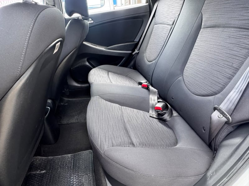 Hyundai ACCENT 1.4 RB SDN 6MT GL 2AB AC 4X2 2019 - Imagen 14 de 14