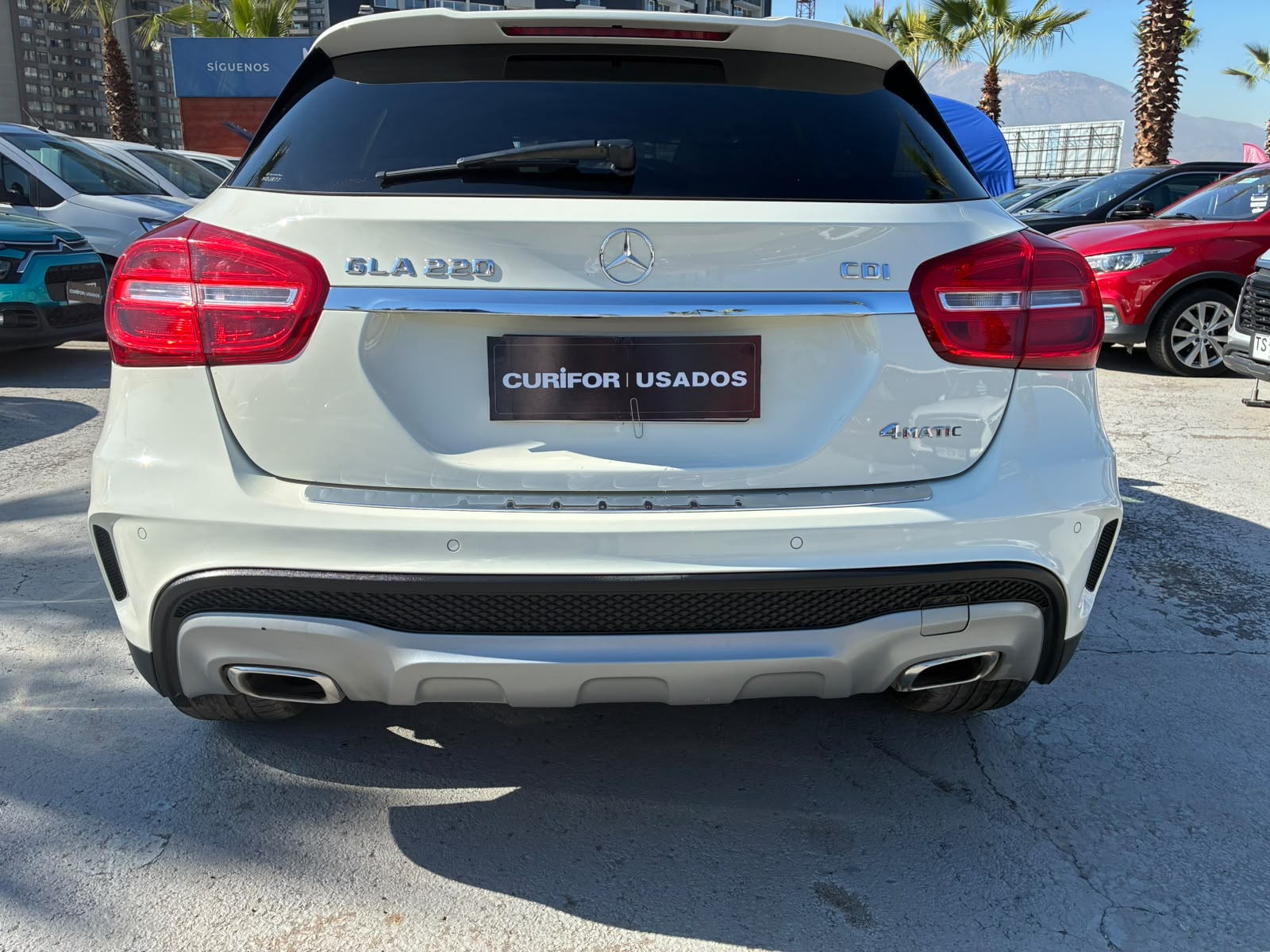Mercedes-Benz GLA 220 2.1 CDI 4MATIC AT 4X4 DIESEL 2015 - Foto 2 de 5