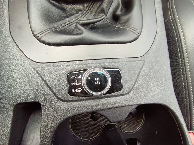 SsangYong MUSSO 2.2 LIMITED PLUS MT 4X4 DIESEL 2025 - Imagen 17 de 17