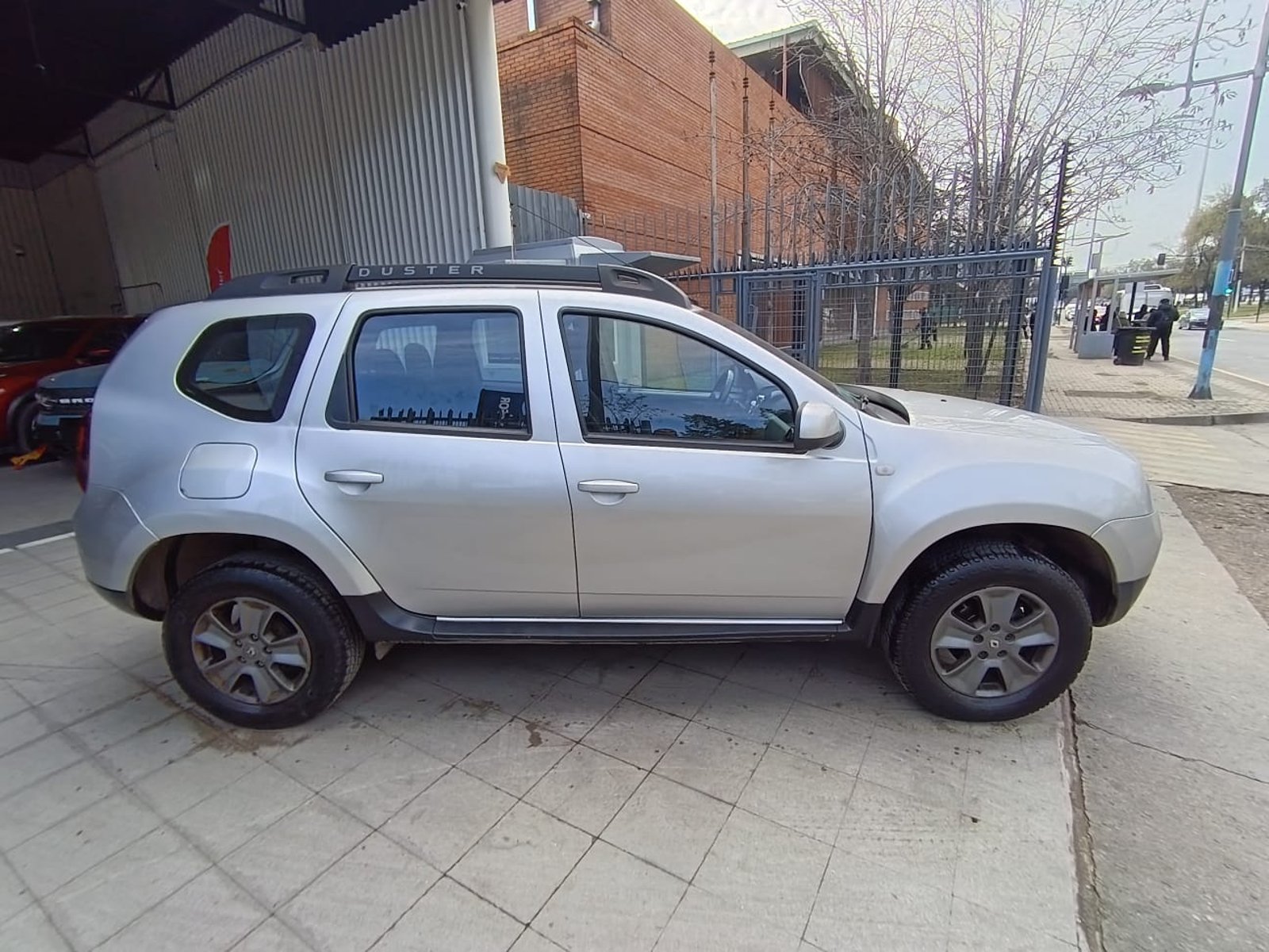 Renault DUSTER 1.6 ZEN MT 2018 - Imagen 4 de 14