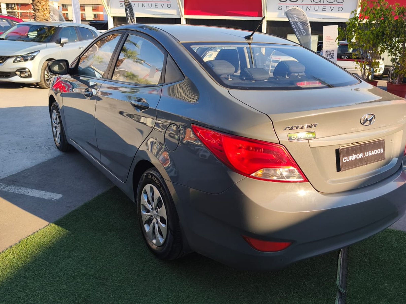 Hyundai ACCENT 1.4 SDN HCI VALUE MT 2021 - Foto 5 de 11