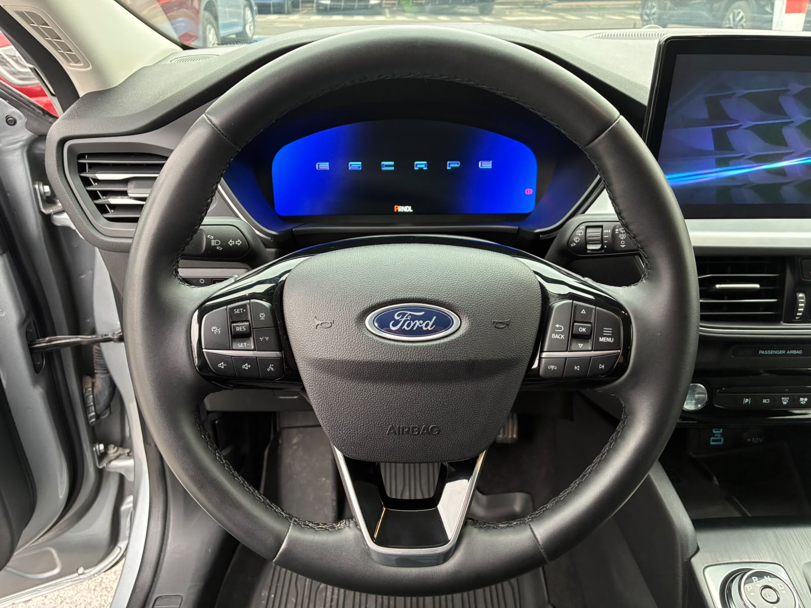 Ford ESCAPE FHEV 2.5 AUT 2024 - Imagen 10 de 19